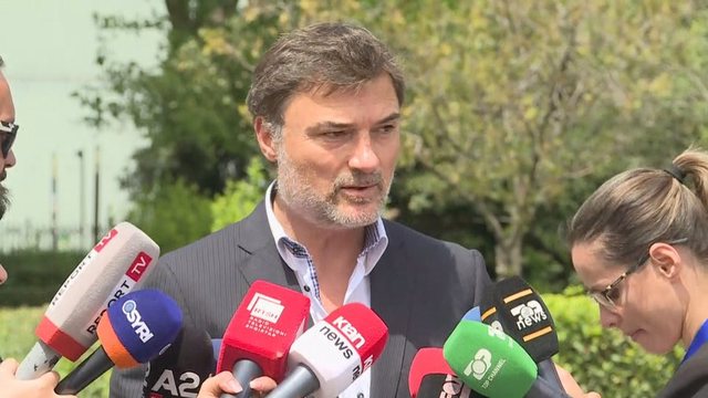 Enkelejd Alibeaj fut dy vajzat dhe mamanë në listë të sigurtë të qarkut të Tiranës, kreu i “Djathtas 1912”: Na e detyron ligji, do të dorëhiqen