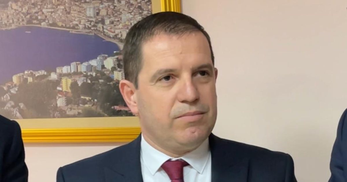 U shkarkua nga detyra / Kryeprokurori i Sarandës akuzon Artur Metanin e ILD për pazare te 15-katëshi