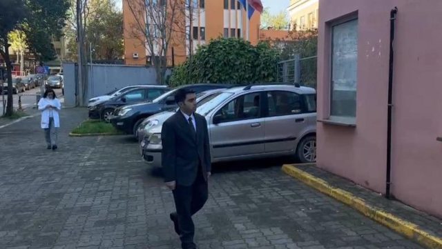 Paraqitet në SPAK kryetari i Komisionit të Prokurimit Publik, Jonaid Myzyri