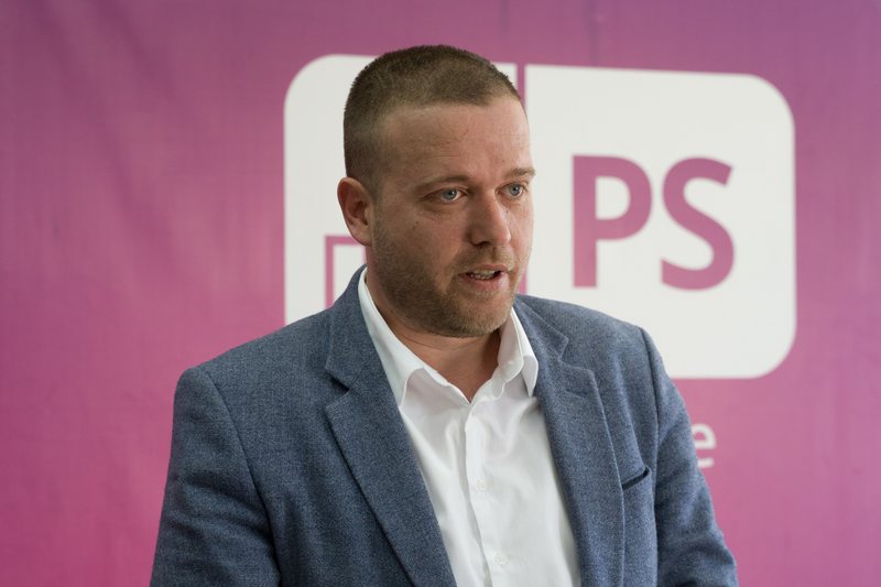 Ardit Bido i përgjigjet Berishës, pasi u shfaq krah Fredi Belerit: Doktor, na thuaj, Himara është minoritet grek a jo?