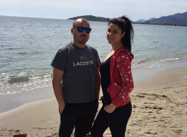 U arratis me të dashurin pas plagosjes me armë të bashkëshortit të saj, e reja vetëdorëzohet në Policinë e Fierit!