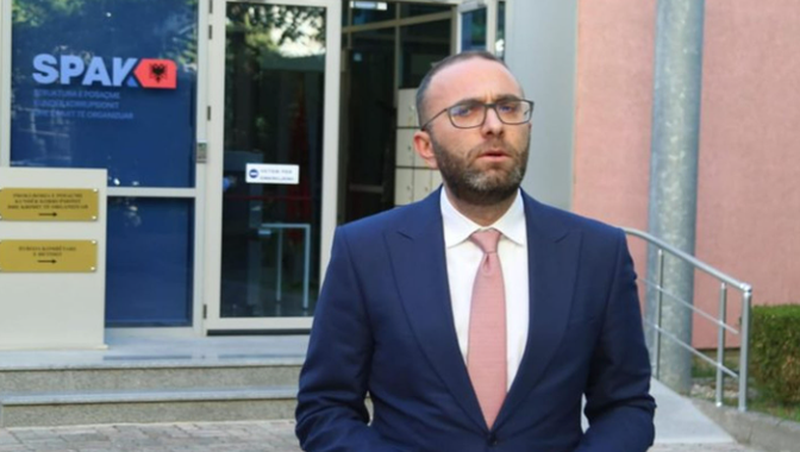 KESH e kallëzoi për shpifje, GJKKO shtyn për më 5 maj gjyqin ndaj Gazment Bardhit
