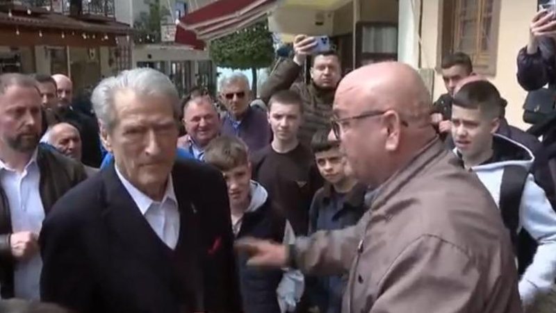 Ish i burgosuri politik ia ‘plas’ në sy Berishës: Premtuat kompensimet, nuk mbajtët as gjysmën e premtimit