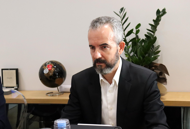 Fotografimi dhe publikimi i votës, reagon Celibashi: Përbën vepër penale