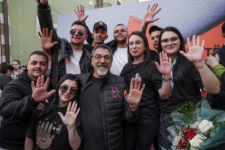 Çuçi: Në Vlorë nuk do njeri ta shohë Berishën në krye të vendit. 5 arsye për numrin 5 në fletën e votimit