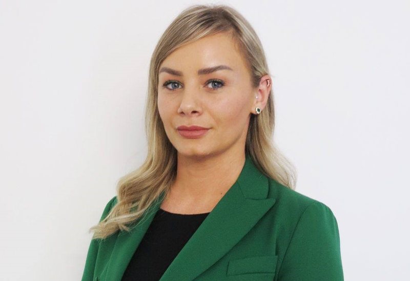 Kandidoi për PSD, shkarkohet nga detyra specialistja e Albpetrol
