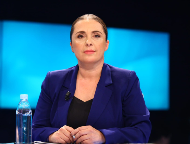 Anila Hoxha: Sekreti! 