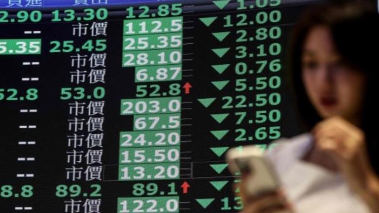 Tarifat doganore të Trump, rënie në bursat aziatike: Tajvani -9.8%, Hong Kongu -9.2%! Presidenti amerikan sulmon sërish Evropën: Do të flas me ta nëse na paguajnë shumë para