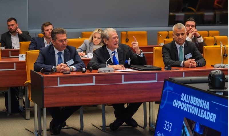 Berisha iu ankohet deputetëve konservatorë në KiE: Rama na ka bllokuar TikTok-un