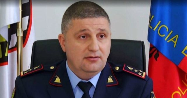 Dyshimet për korrupsion, gruaja e biznesmenit çoi në arrestimin e 3 zyrtarëve të policisë rrugore 
