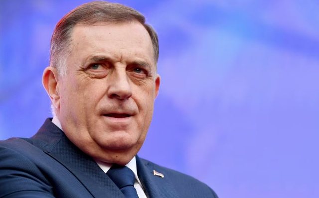 Milorad Dodik kërcënon se do të arrestojë Përfaqësuesin e Lartë, Christian Schmidt
