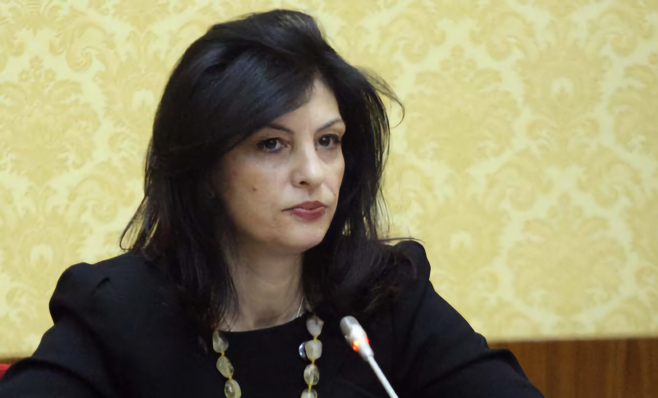 ‘Kobra’ e pronave Jozefina Topalli toka nga Razma në Mullet me vulën e burrit noter, në Tiranë mori 458 vota, ja pse Berisha e futi në listë të mbyllur, deputete me votat që do mbledhin fituesit e primareve Tabaku e Muçollari