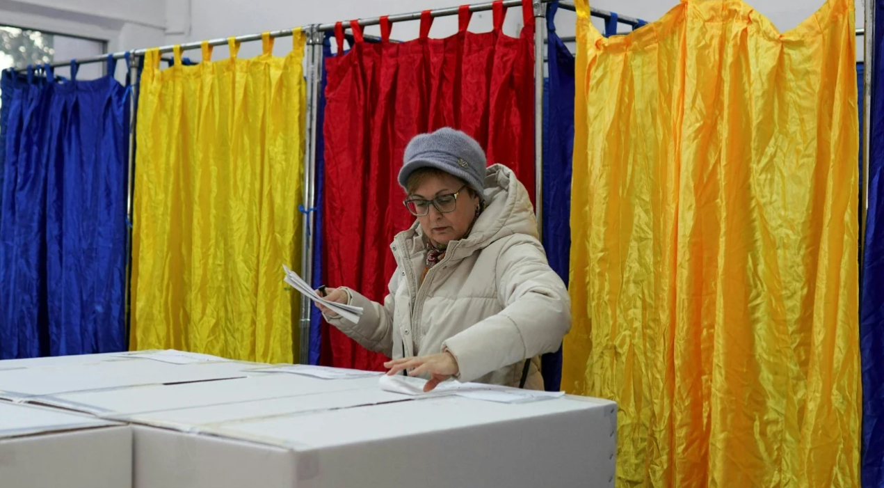 Rumunët votojnë mes tensioneve, rreziku i ardhjes në pushtet i një nacionalisti ekstrem kundër ndihmës për Ukrainën