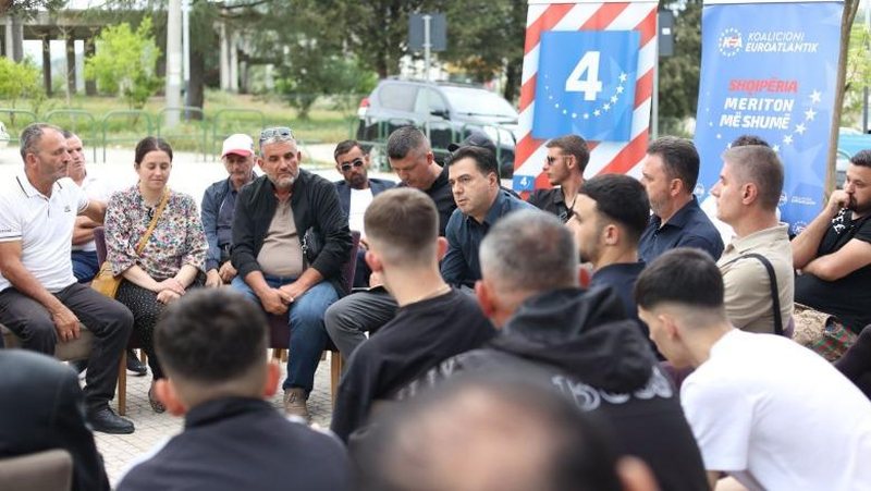 Basha ‘shigjeton’ Berishën: Me kë do ta luftojë korrupsionin? Me Ilir Metën, Elvis Rroshin apo prokurorë e gjyqtarë të shkarkuar nga vettingu