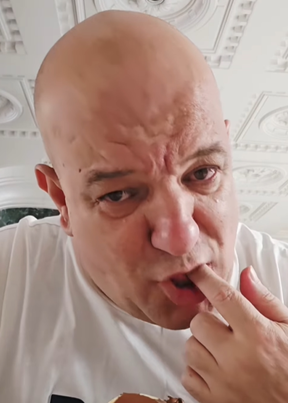 VIDEO/ Demokrati i famshëm Ilir Vrenozi: Tani do hamë m** deri në 2029