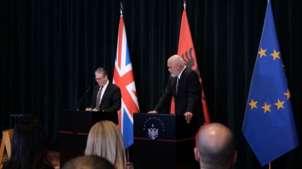 A ka një ndjesë për shqiptarët në Britani? / Starmer: Fakti që jam këtu kjo tregon shumë! Rama: Ata që na denigruan dolën nga parlamenti britanik, i zuri mallkimi shqiptarëve
