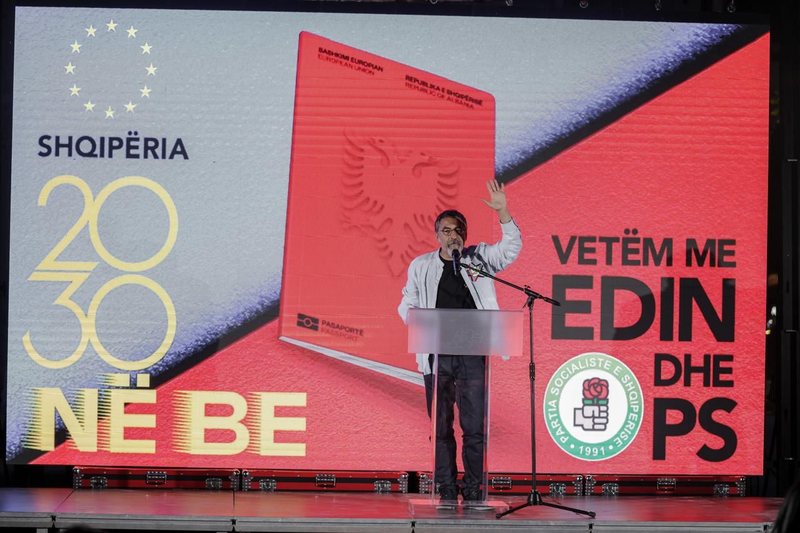 Çuçi me komunitetin çam në Vlorë: Rama i vetmi që kërkoi në mes të Athinës pronat dhe të drejtat tuaja, opozita ju ka vënë kandidatin në listë humbëse