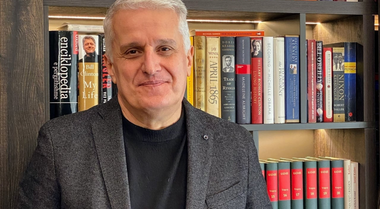 Mbeti jashtë parlamentit, reagon për herë të parë Pandeli Majko 