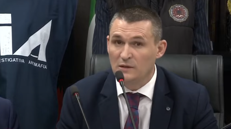 U lëshuan 52 urdhër-arreste, Altin Dumani: U godit një prej grupeve kriminale më të fuqishme në Shqipëri 