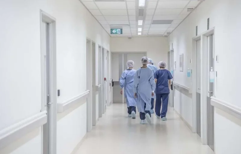 I vdes pacientja gjatë ndërhyrjes kirurgjikale, vihet nën hetim mjeku në Durrës 