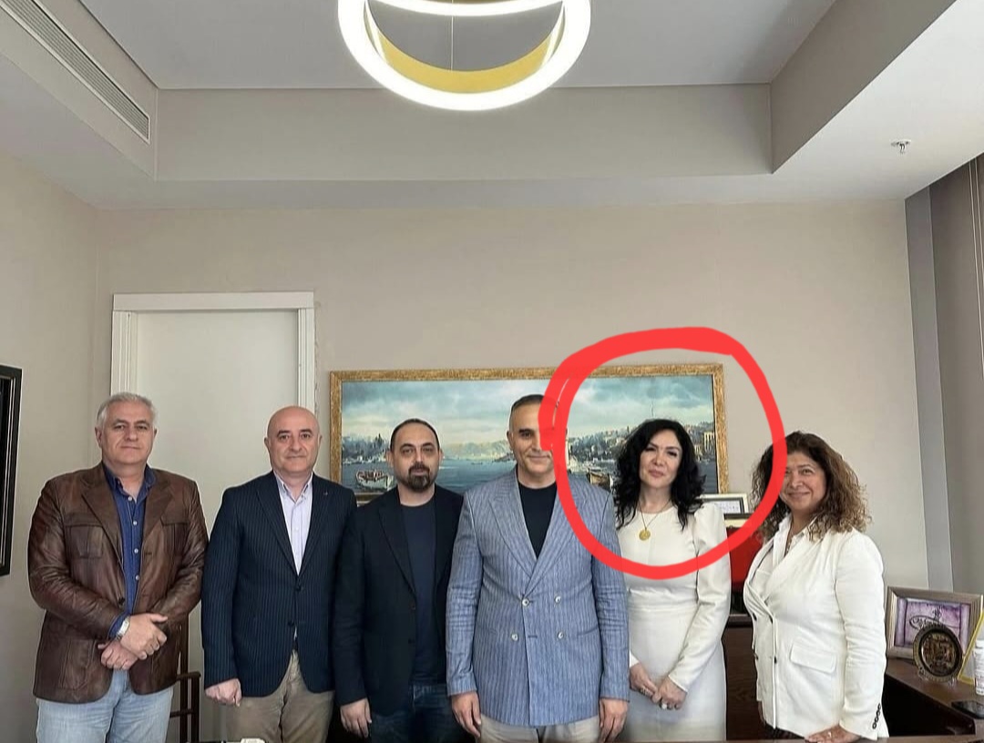 Rrobaqepësja e dyshimtë Vojsava Zenelaj monopolizon tenderat për uniformat e policisë bashkiake, si ndahen paratë
