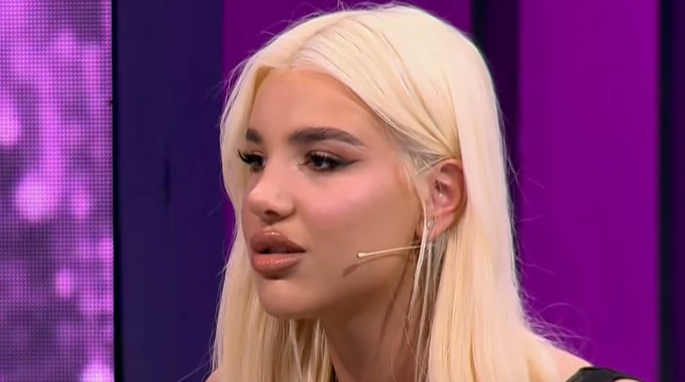 Sara Gjoka gjuan çunat me lekë, sherr me të dashurat e tyre, del video intime e një moderatoreje që po ‘çmend’ Tiranën dhe Dubain