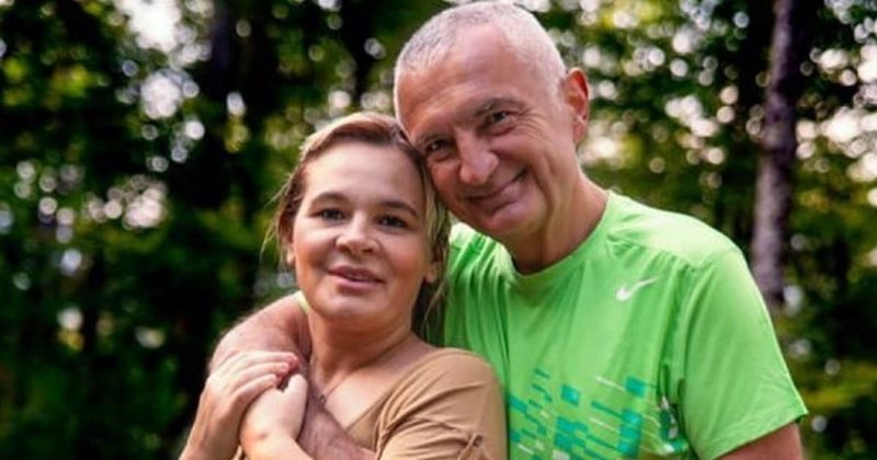 Meta “shet” Monikën në sallën e gjyqit: E ndava pasi e kapa duke vjedhur, karakteri im nuk e duron korrupsionin