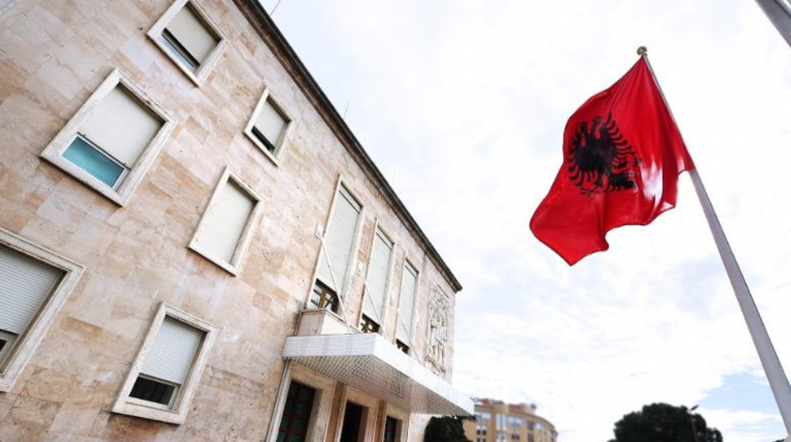 Qeveria miraton strategjinë 2025-2030/ Do të jepet pension i 13 për të moshuarit!