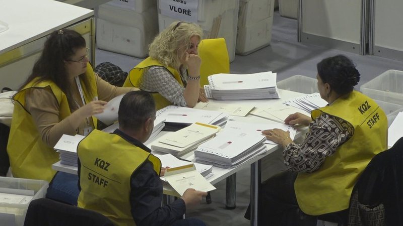 Alimehmeti kërkoi rinumërimin e votave në qarkun Tiranë dhe të drejtën e ankimimit, gjykata vendos pushimin e çështjes