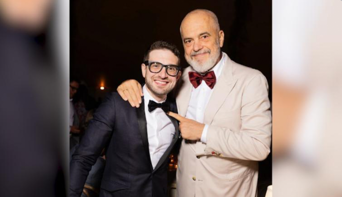 Rama…në Vogue! Publikohen fotot nga dasma e Alex Soros, kryeministri pozon me dhëndrin