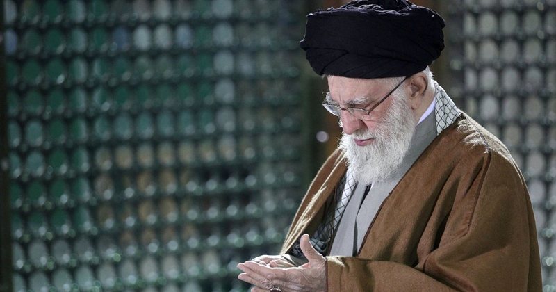“Do vijmë të të marrim” – Paralajmërimi nga SHBA që detyroi Khamenein të tërhiqet dhe të pranojë armëpushimin