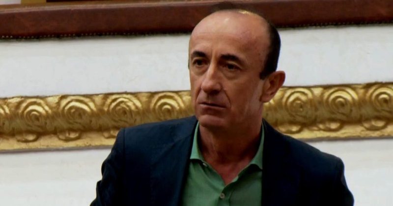 “Ata janë hesap më vete” – Dash Sula: Njëri rri jashtë, tjetri pi kafe! Vijnë i fusin një të qeshur dhe…