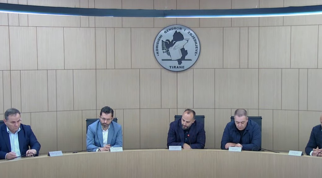 Hapja e kutive në qarkun Tiranë, KQZ: Na duhen 10 ditë kohë për infrastrukturën teknike 