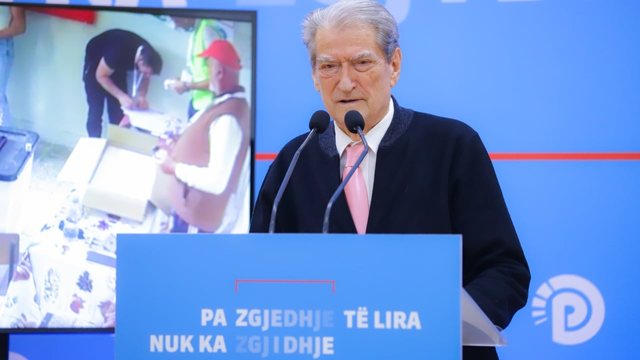 Berisha paralajmëron protesta për “trenin bullgar”: Ta rrëzojmë Ramën me çdo mjet! 