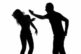 Në 6 muaj 1260 denoncime për dhunë në familje, çdo ditë rrihen 7 gra ose burra