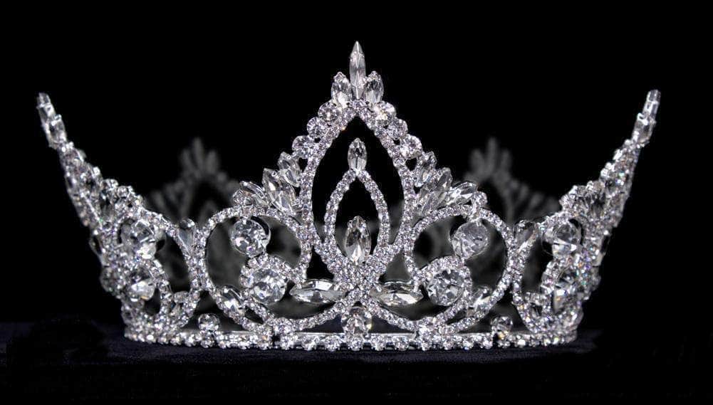 Miss Shqipëria e Miss Universe Albania harem për pleqtë italianë, kodoshë dhe trajnim për eskorta, si krimi dikton kurorën