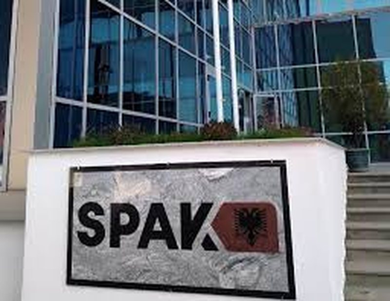 Vila e apartamente/ SPAK u sekestron 21 pasuri me vlerë 9.3 mln euro grupit të kontrabandës së cigareve