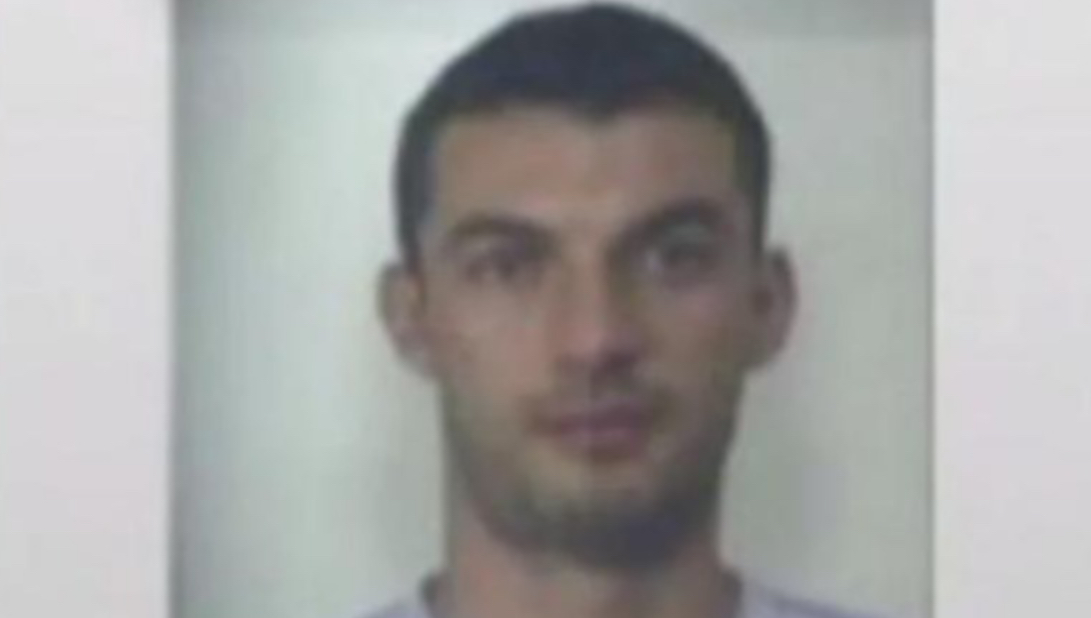 Atentati ndaj Arjan Ndojit, Alibej: Plaurent Dervishajt i kërkuan 300 mijë euro për të fshirë provat! Një polic nga Elbasani na jepte informacione me “Encrochat”
