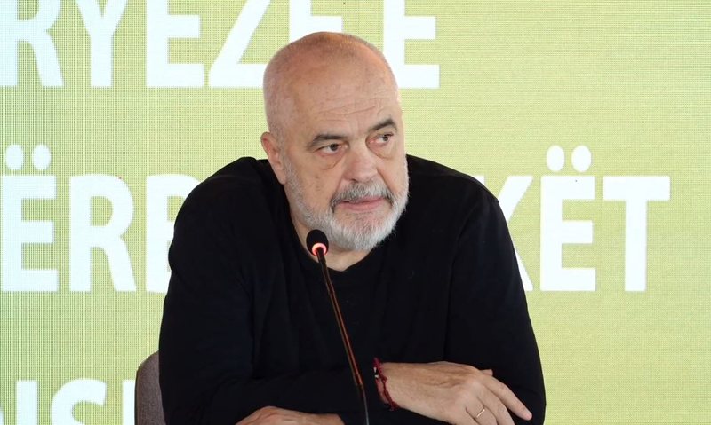 Rama mbledh kryebashkiakët në Durrës, fokus në problematikat e sezonit turistik