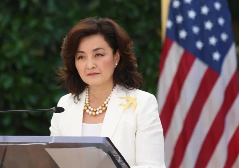 Kur as militantët s’besojnë më: Ore lëreni Yuri Kim se ajo vërtet ka kryer punë, po me Ramën si do ia bëjmë?