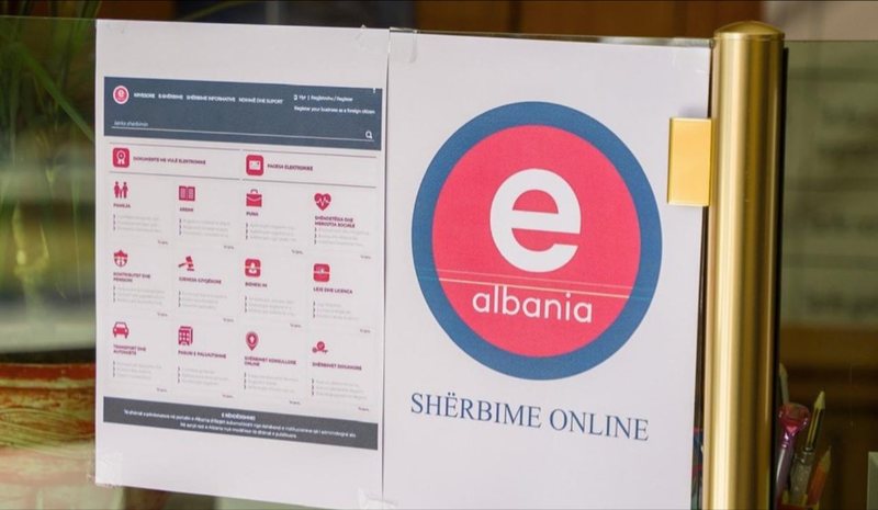 Rama thirrje qytetarëve: Denonconi noterët dhe avokatët që ju kërkojnë pagesë për shërbimet në e-Albania