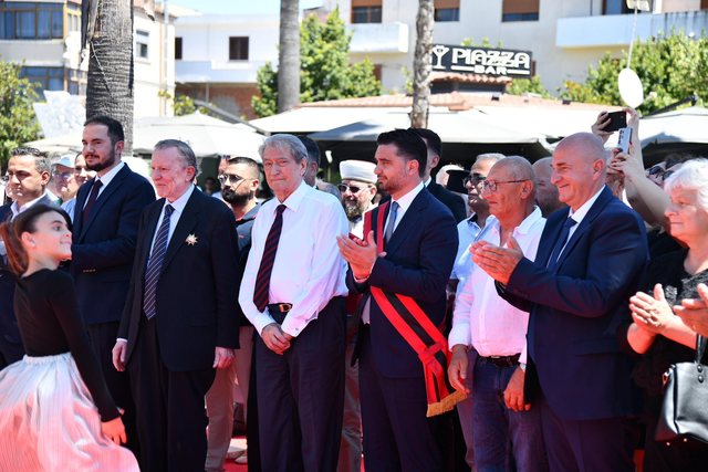 Kryebashkiaku i Kavajës kundër Berishës? Fituesit e Primareve duheshin në listë, qytetarët duan figura të reja!