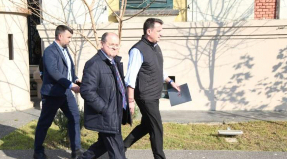 Prej 5 muajsh në qeli, SPAK pritet t’i komunikojë sot akuzat Erion Veliajt dhe Ajola Xoxës