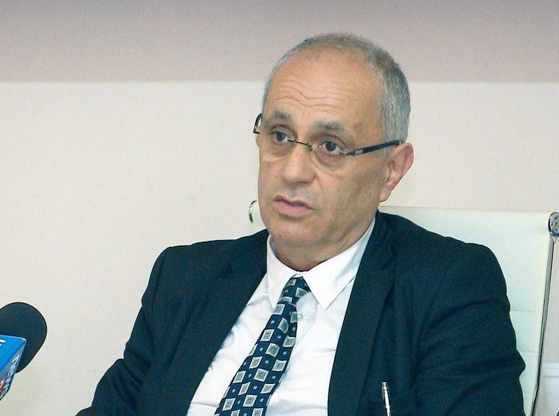 Artan Fuga: Kjo është për t’u mahnitur, të vësh teze, dajo, kushërinj në lista jo për t’u bërë deputetë, por për t’u mos u bërë