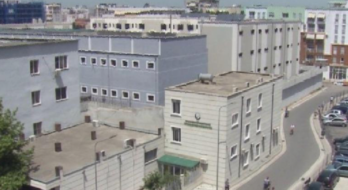 Ndërroi jetë te ‘313’-ta, familjarët e të paraburgosurit akuzojnë autoritetet për neglizhencë: Të zbardhet ngjarja
