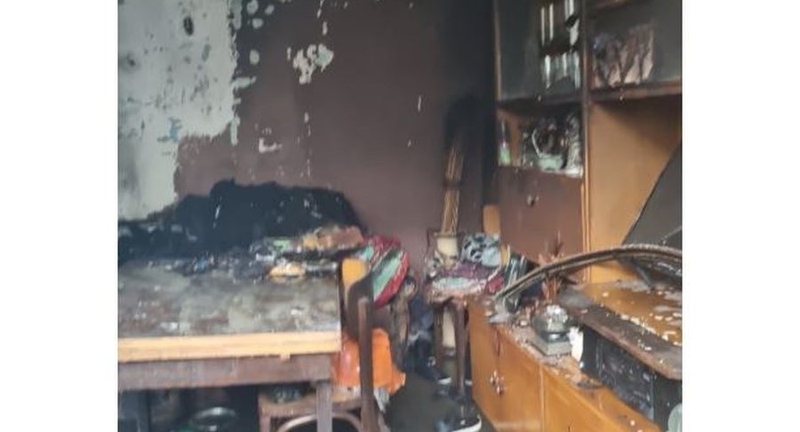 E rëndë në Pogradec: Banesa shkrumbohet nga flakët, humb jetën 52-vjeçarja