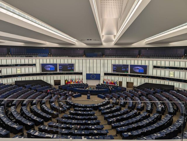 Parlamenti Europian miraton nesër raportin për Shqipërinë. Balla: Mirënjohje grupeve të mëdha politike në PE dhe Komisionit Europian për mbështetjen 