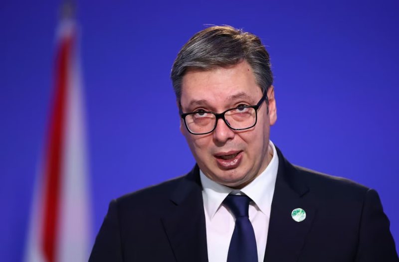 “Nuk kam shef”, Vuçiç i prerë: Serbia është në rrugën evropiane, nuk do të vendosë sanksione ndaj Rusisë