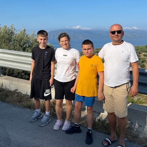 Babai i Martin Canit ndan fotot me të birin e ndjerë, kur shkonin për pushime familjarisht një vit më parë