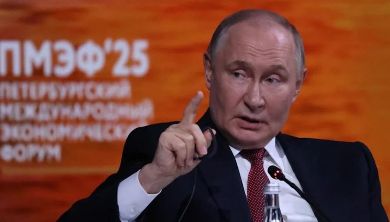 Putin propozon Moskën si vendtakim për samitin me Zelenskyn